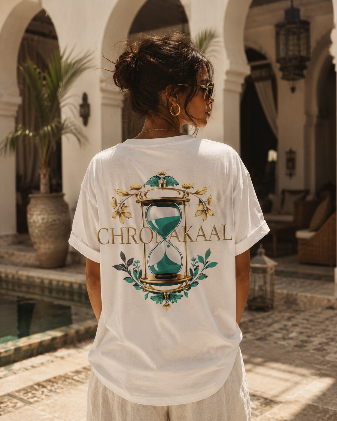 Signature awakening Hourglass oversized T shirt